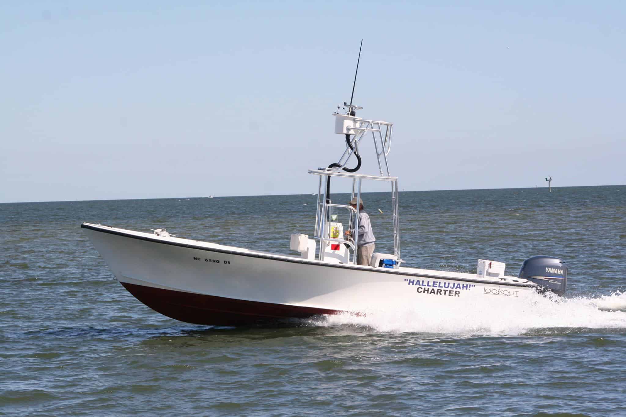 Doug's 25 foot Cape Lookout charter boat underway